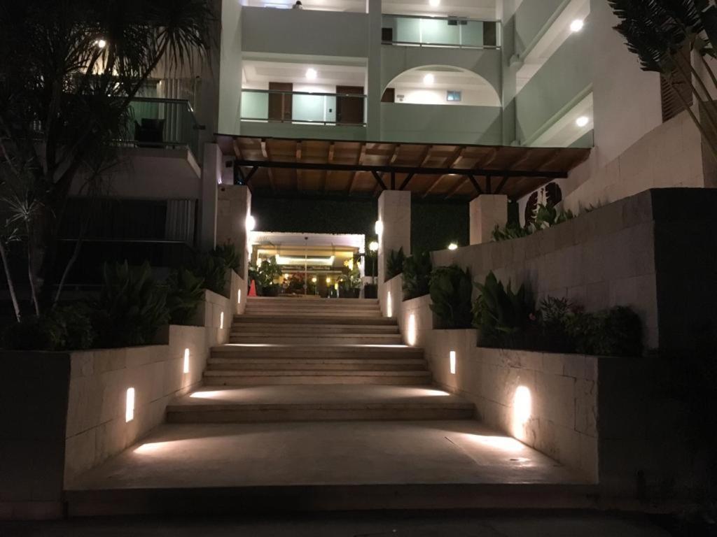 Cancun, Ocean Dream, Beautiful Aparment, Heart Of The Hotel Zone Extérieur photo